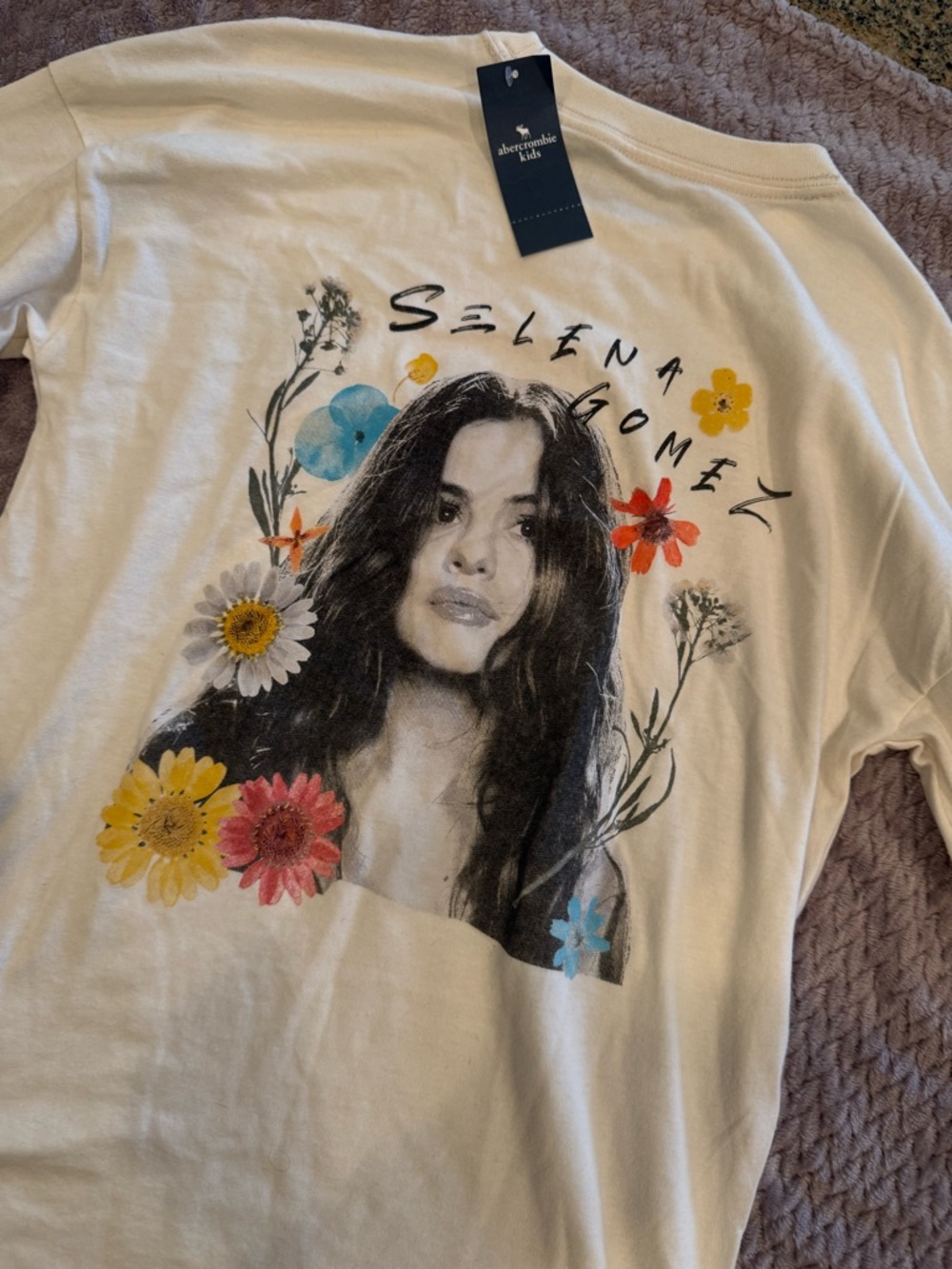 Abercrombie Kids Selena Gomez Graphic Tee - Cream with Floral Print Size 11/12 🌸 - Picture 3 of 4